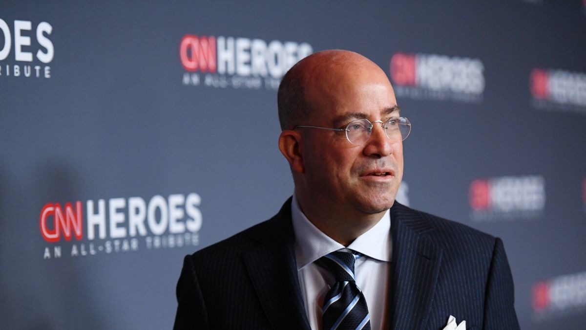 CNN chief steps down for failing to disclose ties with colleague