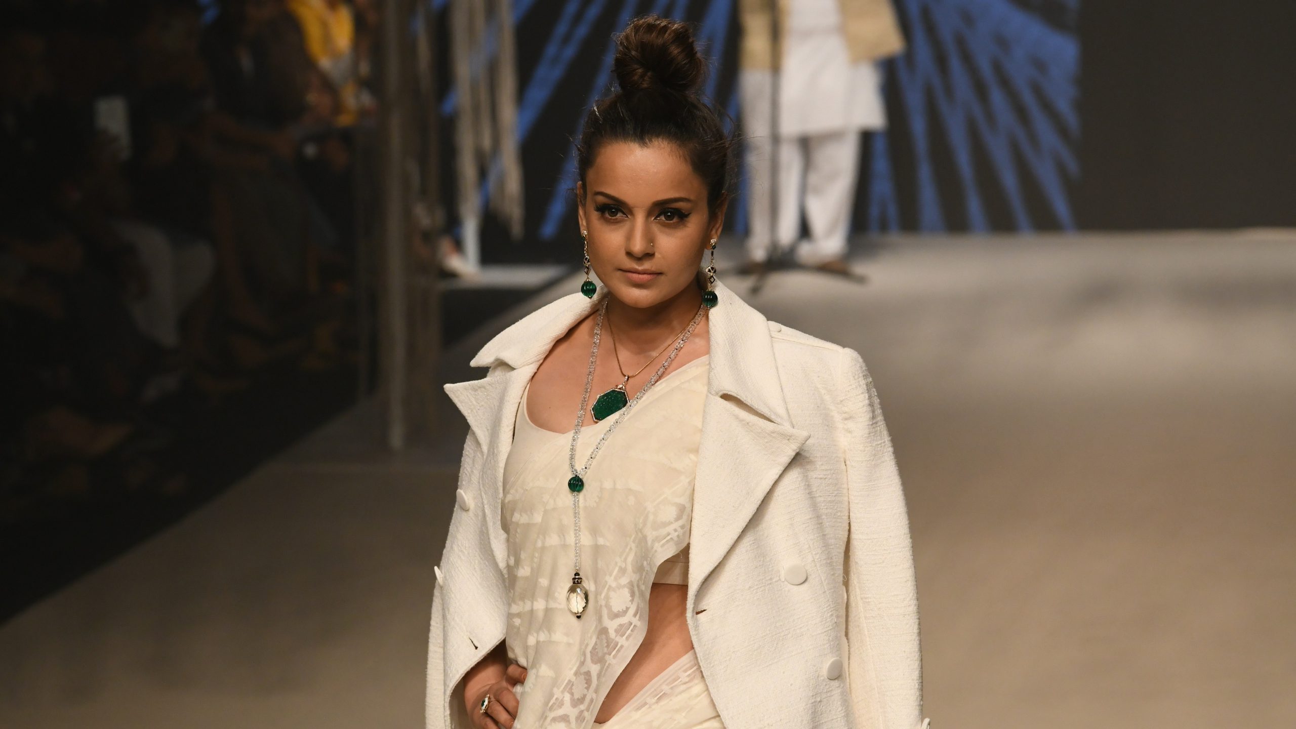 Shruti Haasan and Kangana Ranaut modelled at FDCI x Lakme Fashion Week