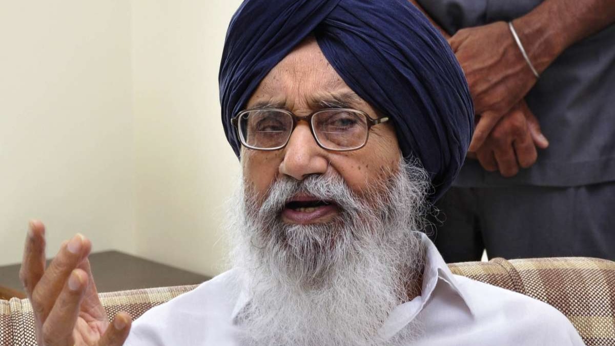 Shiromani Akali Dal chief Parkash Badal readmitted to hospital week after discharge