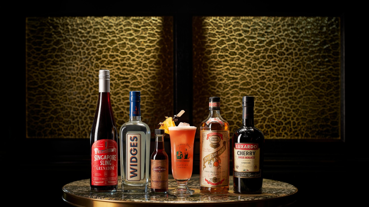 Raffles Long Bar gears up for Singapore Sling Day celebration
