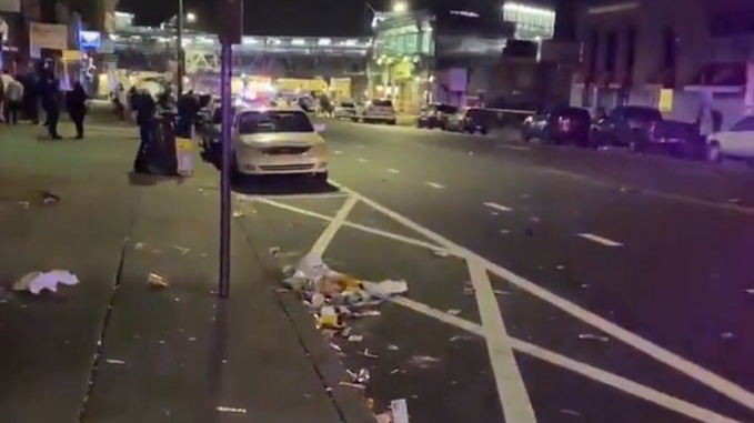 Nine hurt in US shooting spree