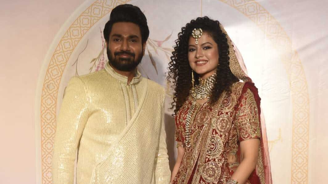 Singer Palak Muchhal ties knot in traditional style