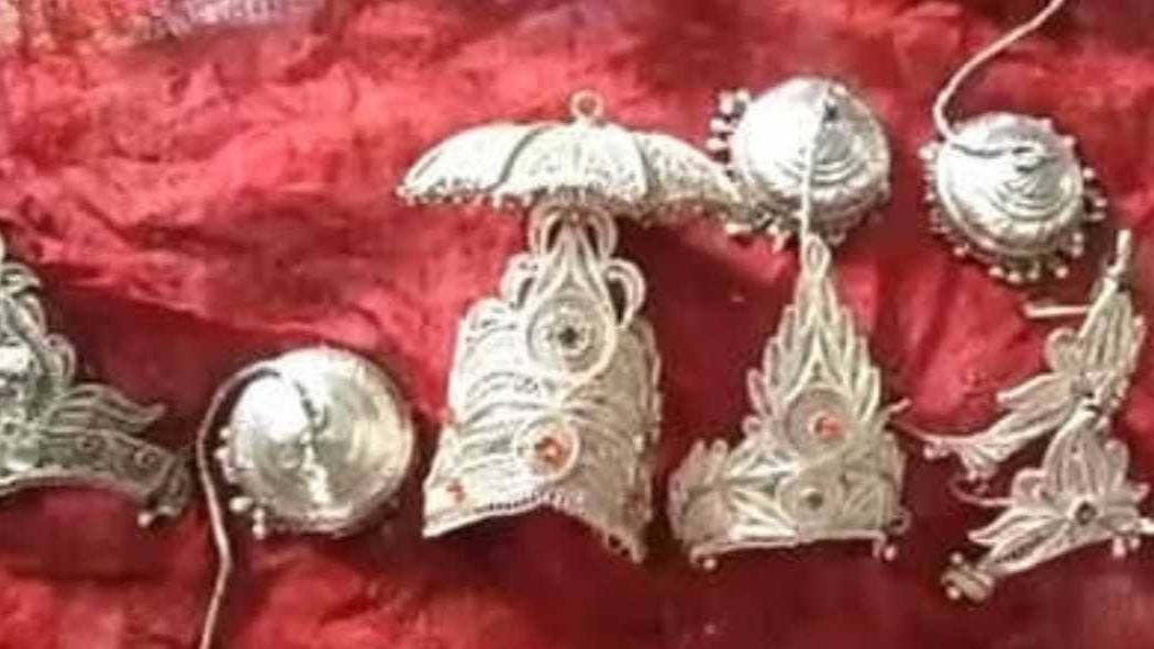 Sorry, God: Penitent temple thief in India returns Lord Krishna’s jewellery after nine years