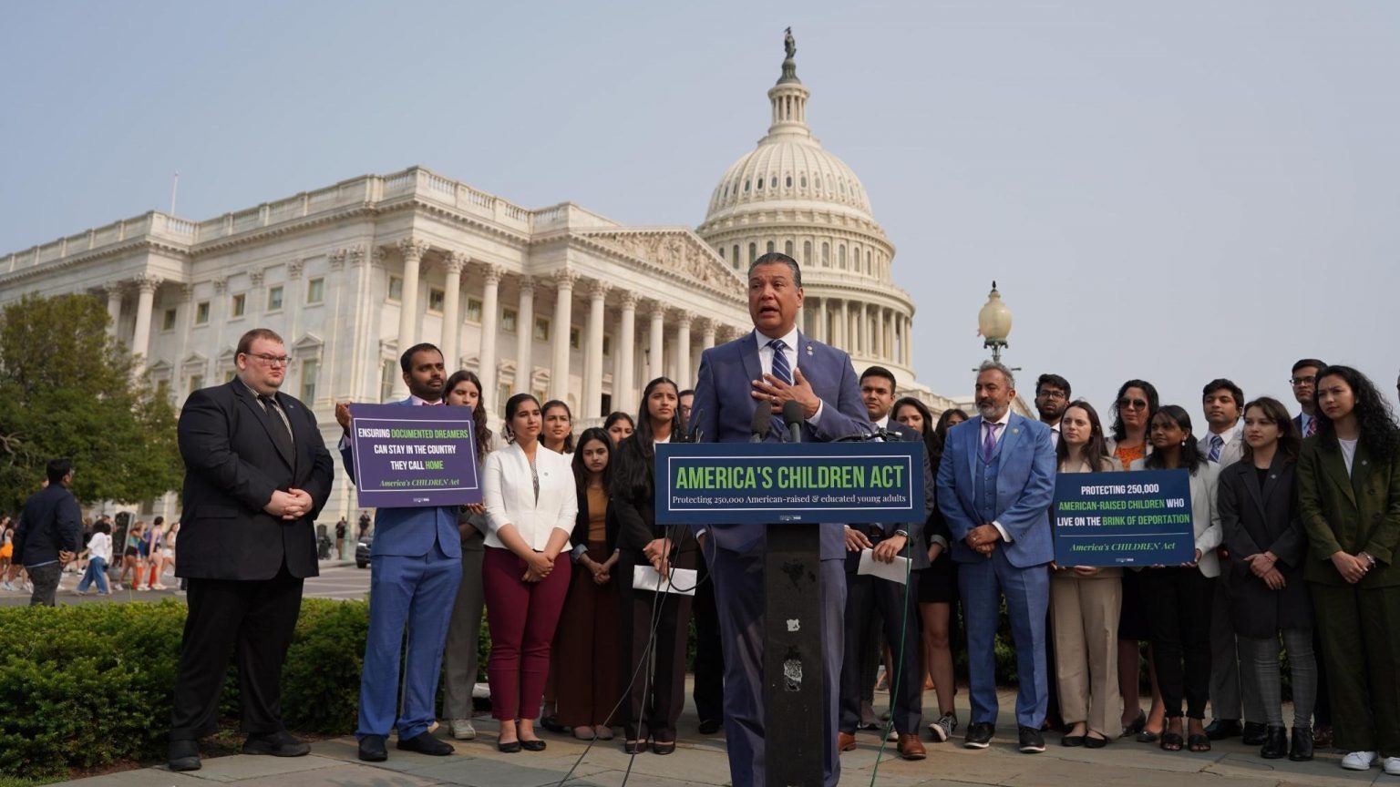 US lawmakers propose Bill to protect children of long-term visa holders