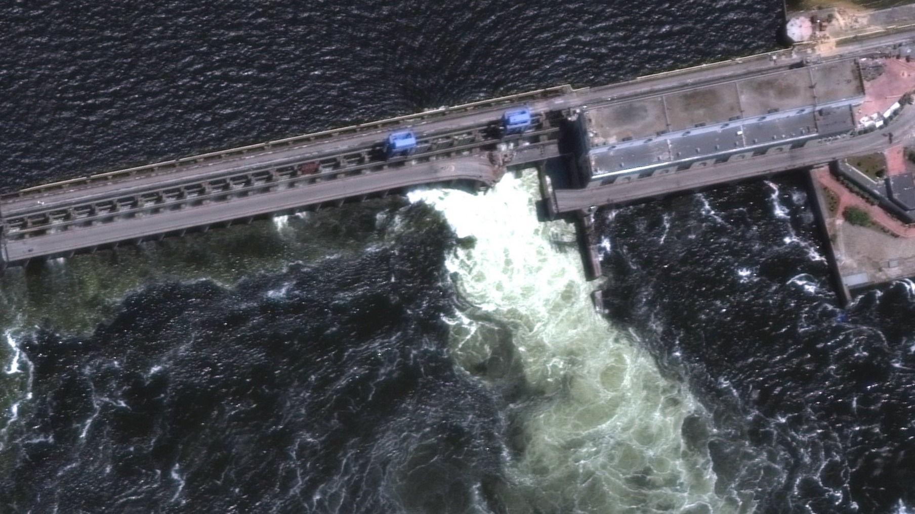Dam near Kherson breached; evacuations underway as Russia, Ukraine play blame game