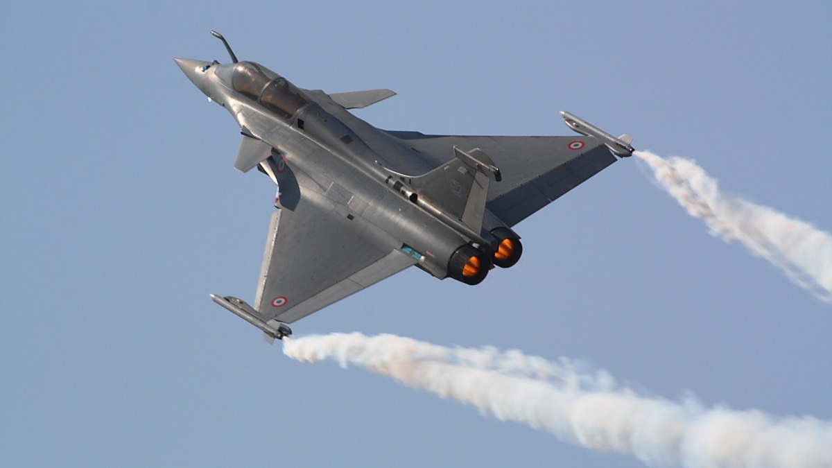 India preparing to buy 26 Rafale jets, 3 Scorpene submarines from France