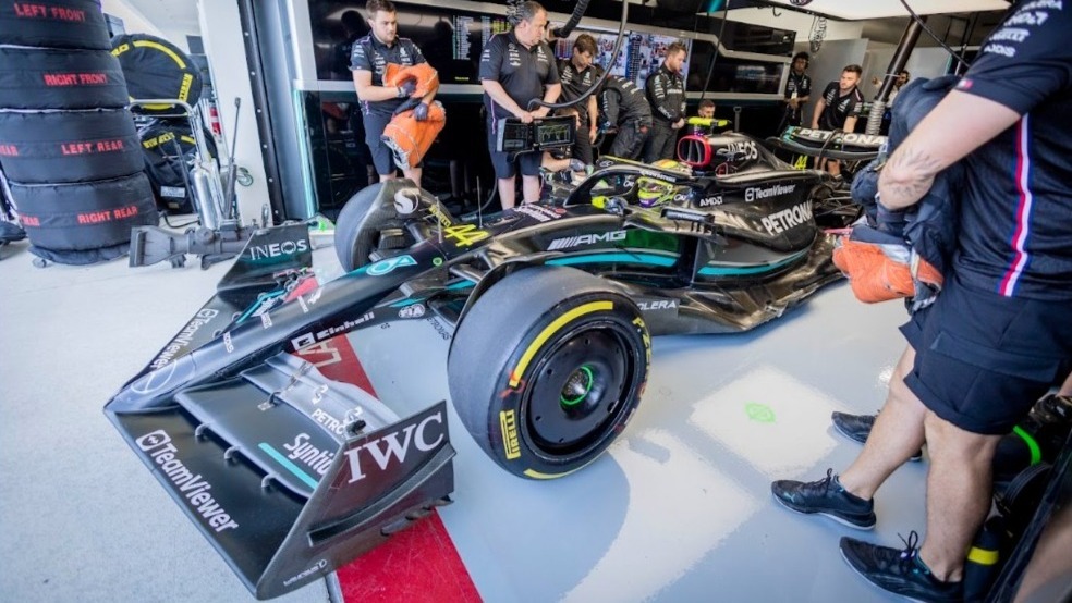 Mercedes F1 team, TeamViewer racing into a data-driven future