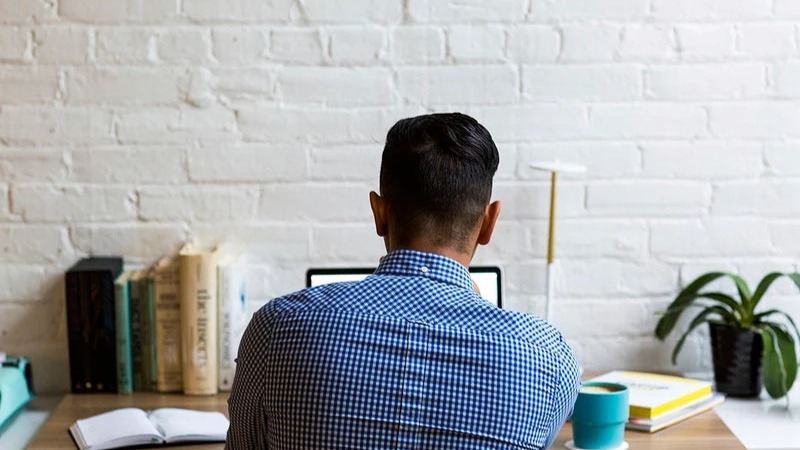 Startup founder’s viral tweet shows state of tech sector job market