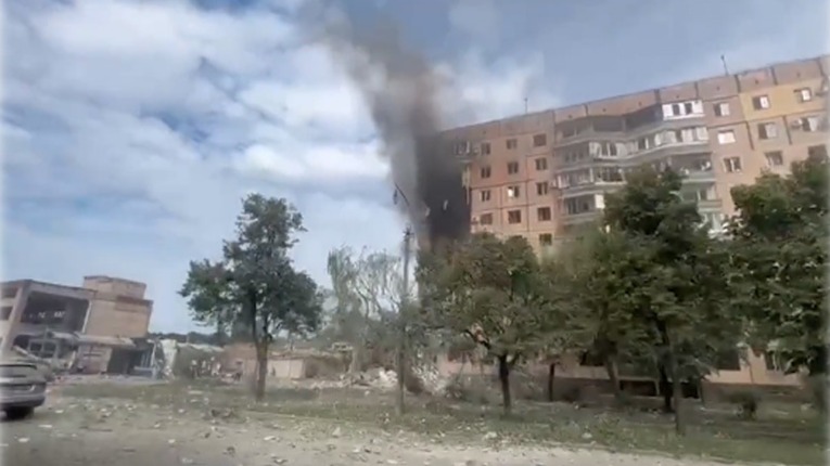 Russian strikes on Kryvyi Rih kill four, Zelensky says the government is trying to save as many as possible