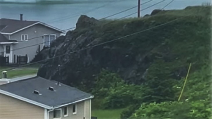 Giant iceberg drifts off coast of Canada, Internet users express shock over viral video