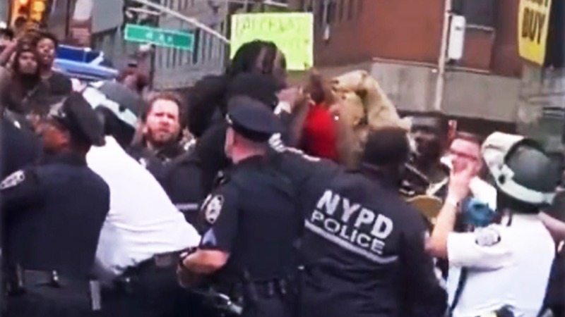 Violence sparks in New York after influencer Kai Cenat announces PS5 giveaway