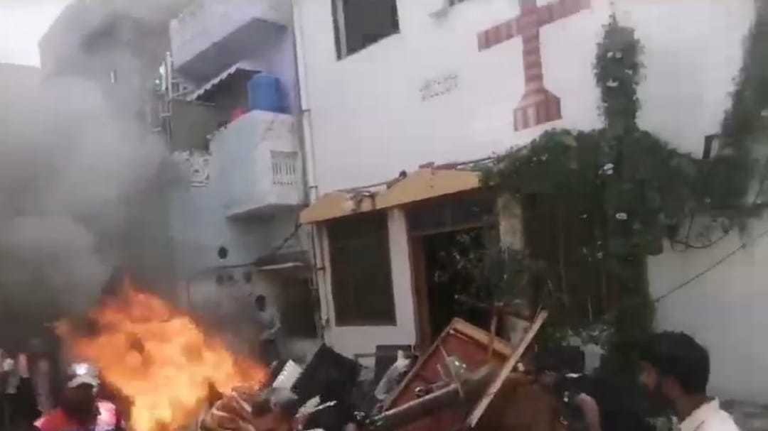 145 arrests in Pakistan over the burning of 20 churches, 86 houses of Christians after blasphemy rumour