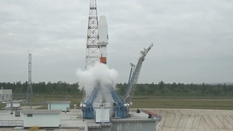 Russia’s first lunar mission in 47 years fails, Luna-25 crashes into the Moon