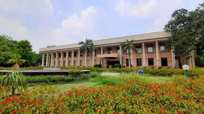Afghanistan embassy ops suspended In India, Delhi blamed for lack of support