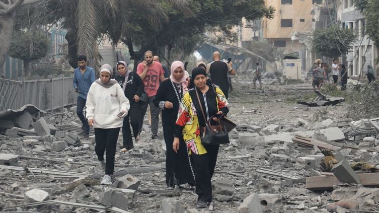 Israeli airstrike on a cafe in Gaza Strip kills at least 10