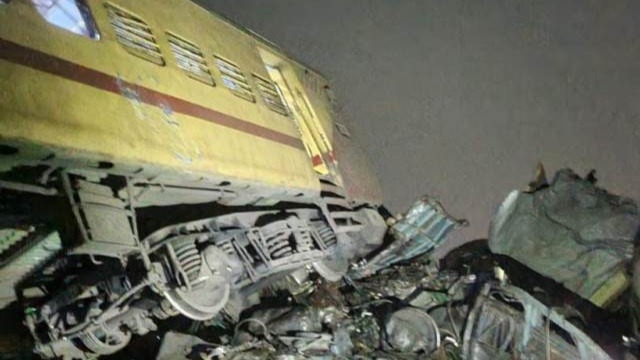 Andhra Pradesh: Six die, several hurt as two trains collide in Vizianagaram