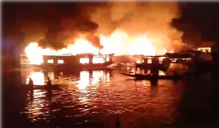 Woman among three Bangladeshi tourists dead as blaze engulfs houseboats on Dal Lake in Kashmir