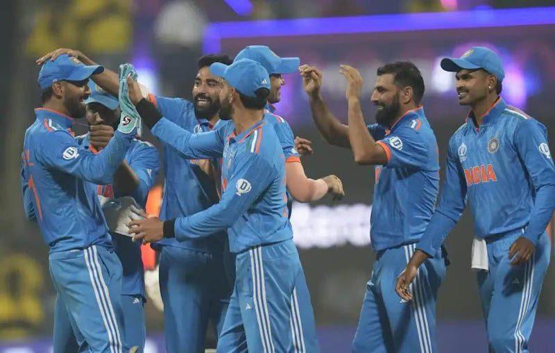 Mohammed Shami picks up seven wickets, Virat Kohli hammers record century as India beat New Zealand by 70 runs to reach World Cup final