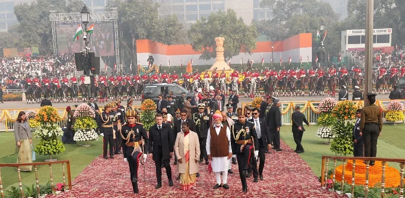 Prime Minister Modi welcomes President of India Droupadi Murmu and French President Emmanuel Macron at Kartavya Path.