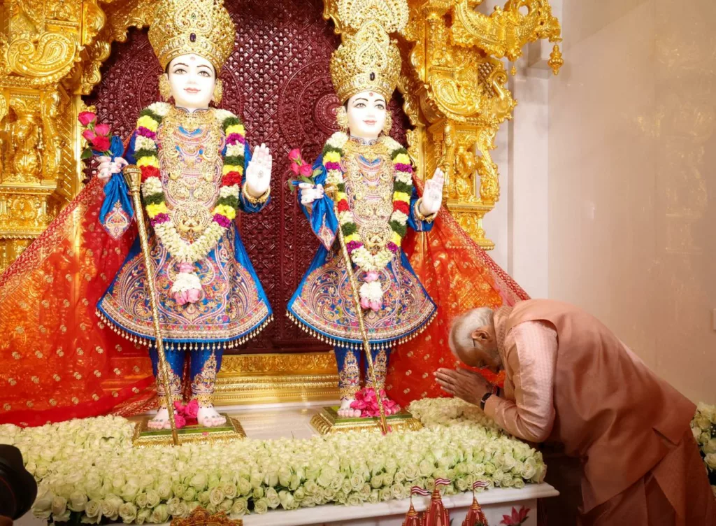 Idols at new Abu Dhabi temple
