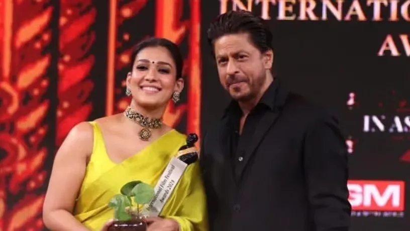 WATCH: Shah Rukh Khan kisses Nayanthara, performs Chaleya step while presenting Dadasaheb Phalke Award to her