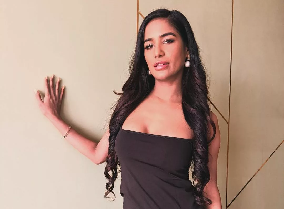 Actress Poonam Pandey dies of cervical cancer, aged 32