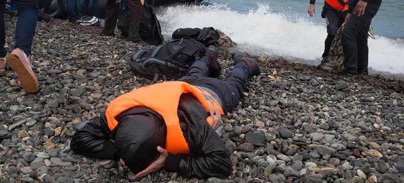 Along the Mediterranean sea route alone – while arrivals this year are significantly lower (16,818) compared to the same period in 2023 (26,984) – the number of deaths is nearly as high as before, with 956 registered since 1 January.  
