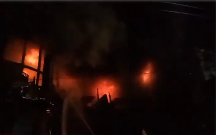 Dhaka building fire leaves 44 dead. 