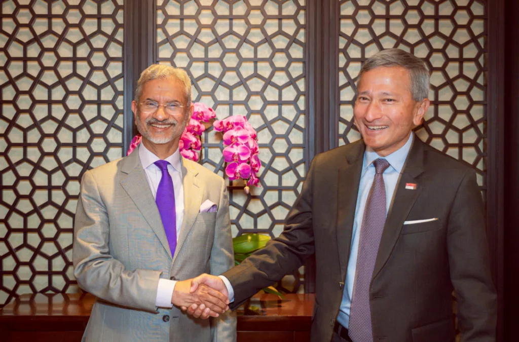 Jaishankar with Vivian Balakrishnan