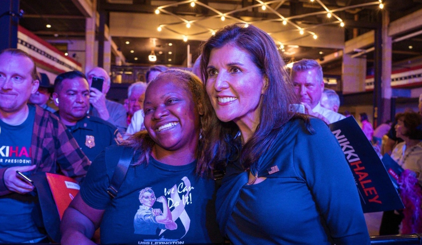 Nikki Haley with her supporters in Texas