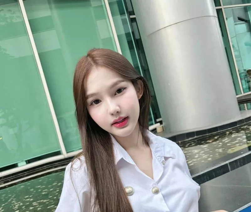 Transgender beauty queens appear for Thai military draft, steal spotlight with their stunning looks 