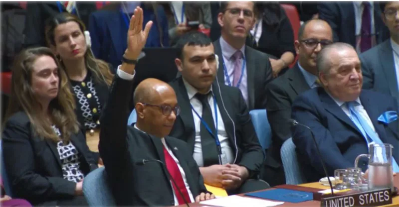 In a vote of 12 in favour to one against, with two abstentions, the Council did not adopt a draft resolution that would have recommended the General Assembly to hold a vote with the broader UN membership to allow Palestine to join as a full UN Member State.
