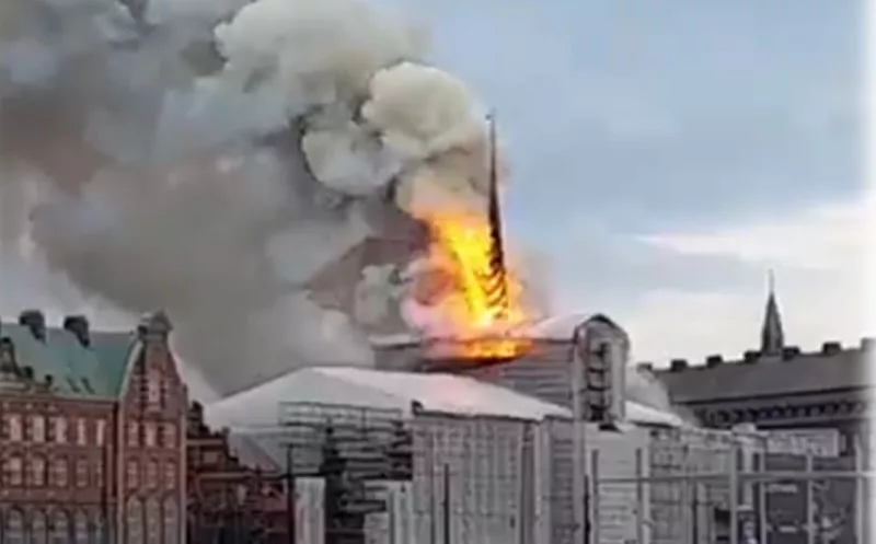 Fire engulfs old stock exchange building in Denmark