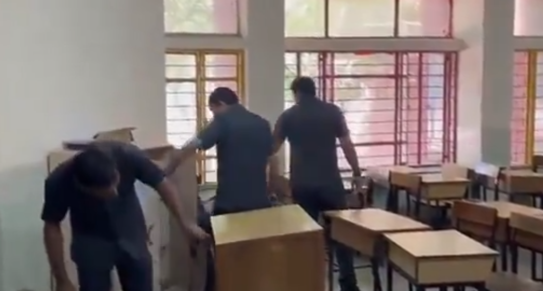 Bomb threats target 100 schools in Delhi NCR; police say “nothing objectionable” found