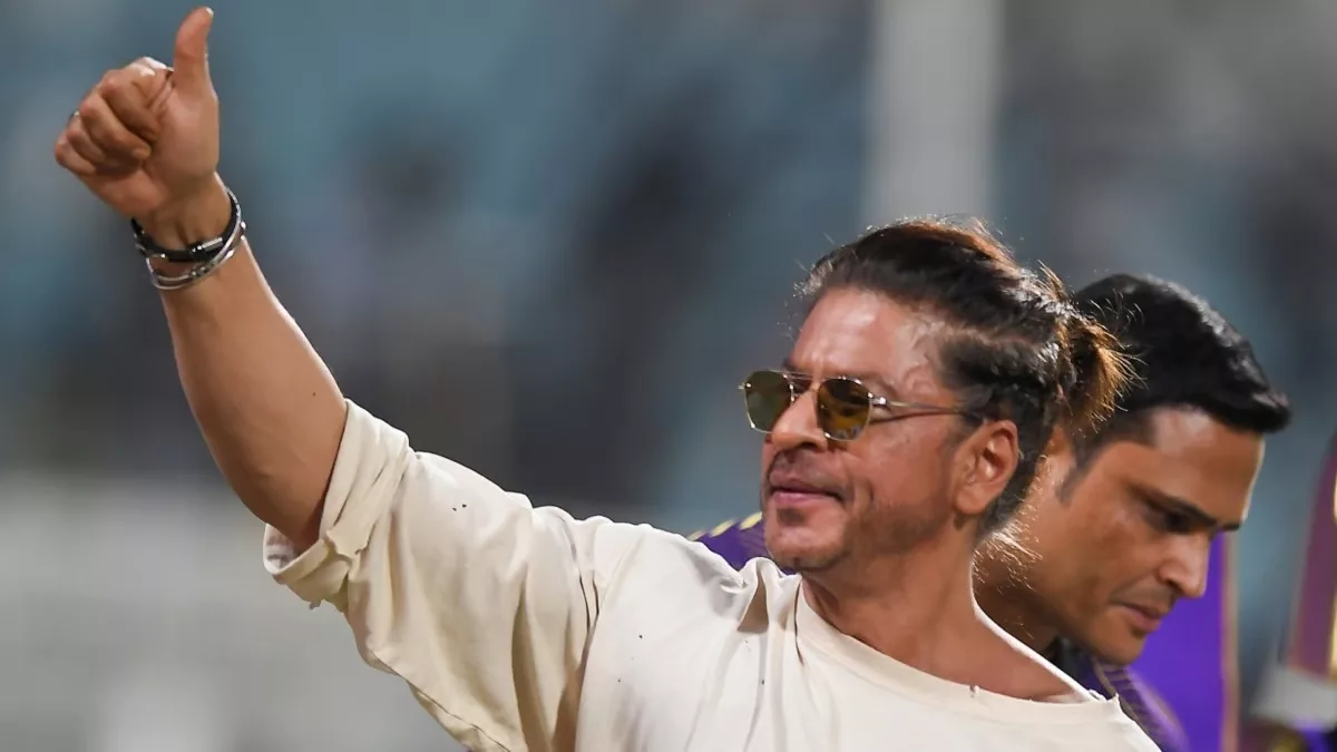 Shah Rukh Khan hospitalised due to dehydration in Gujarat, discharged later