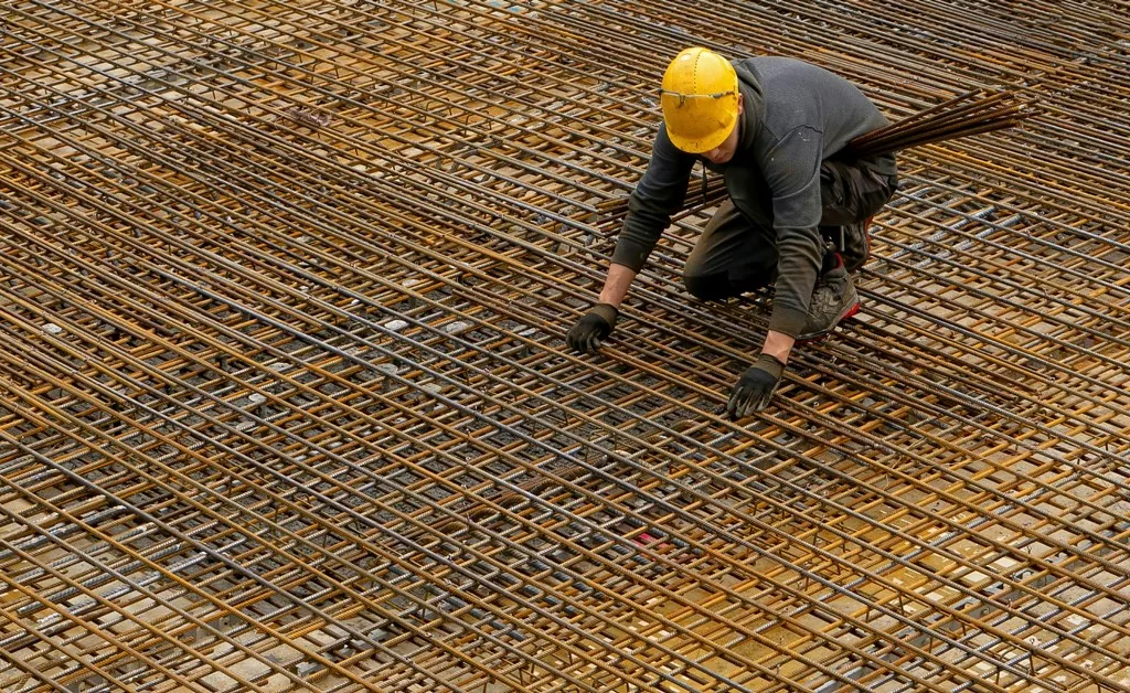 A representational image of a construction worker. Photo courtesy: Unsplash