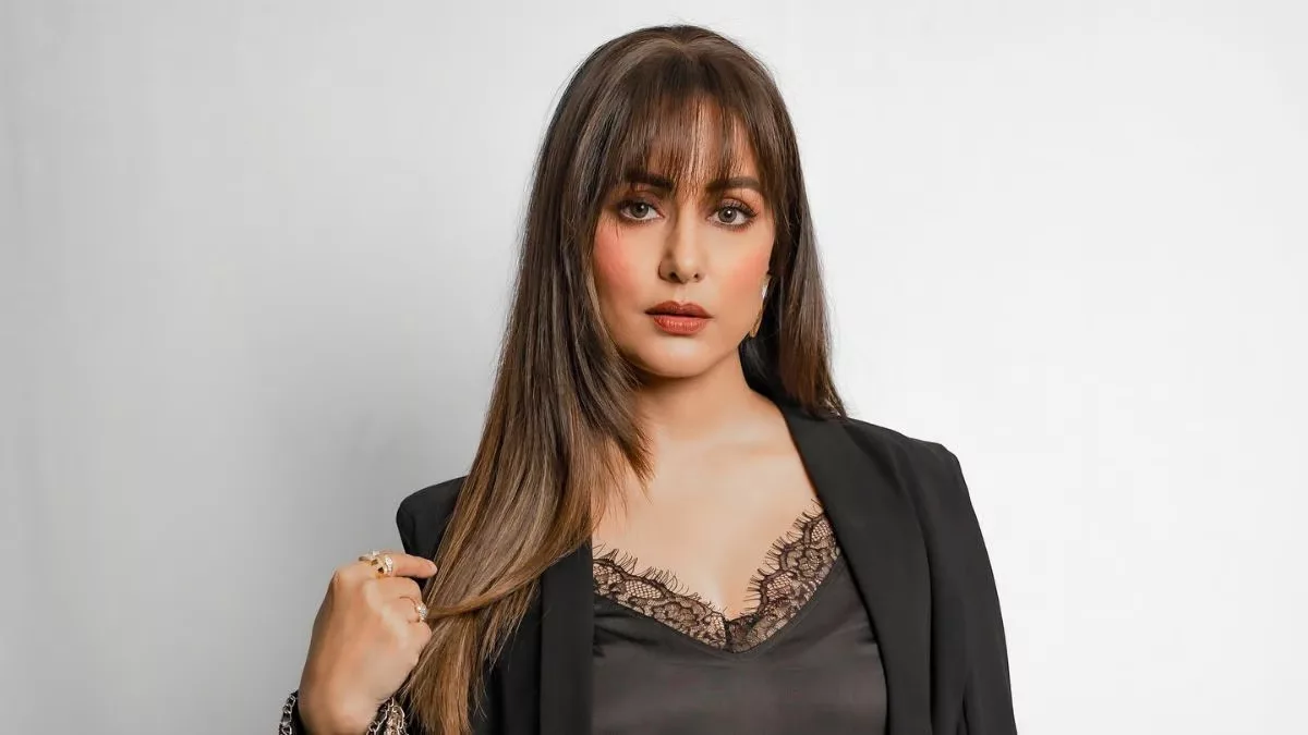 Actress Hina Khan diagnosed with breast cancer, shares news on social media
