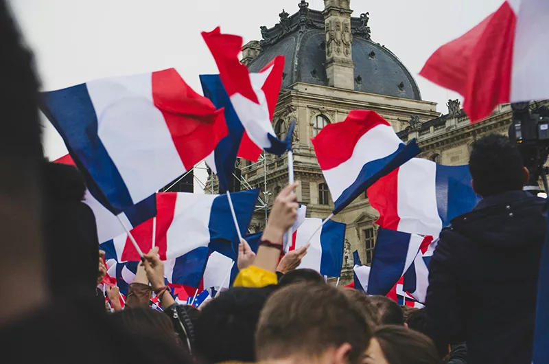French polls: Far-right dominates show in first round, Emmanuel Macron receives blow 