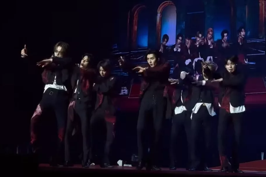 Singapore: Father fined SGD 5,000 for Malaysian royal security guard impersonation to attend K-Pop concert with teenage daughter