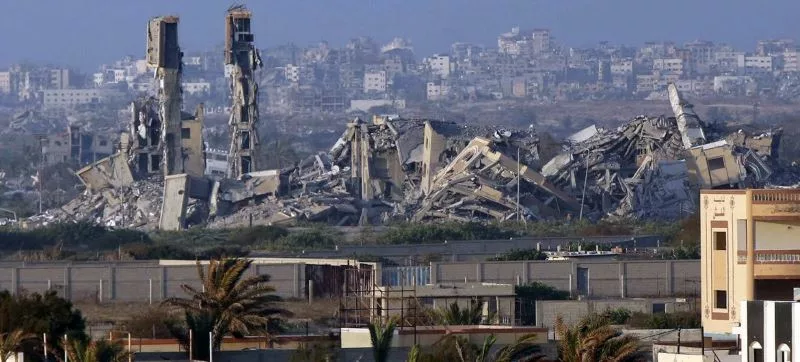 Israeli air strike on school in Gaza Strip kills 16 people
