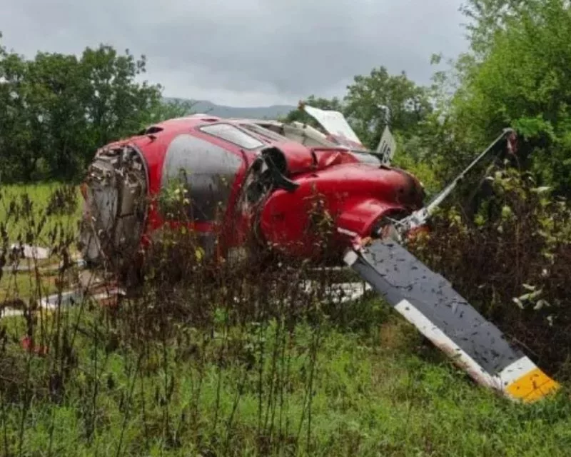 Private helicopter with four people onboard crashes in Pune. The pilot and three passengers were injured in the incident.