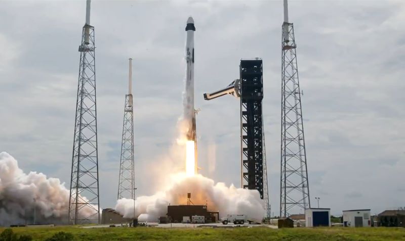 SpaceX launches a rescue mission to bring stranded astronauts