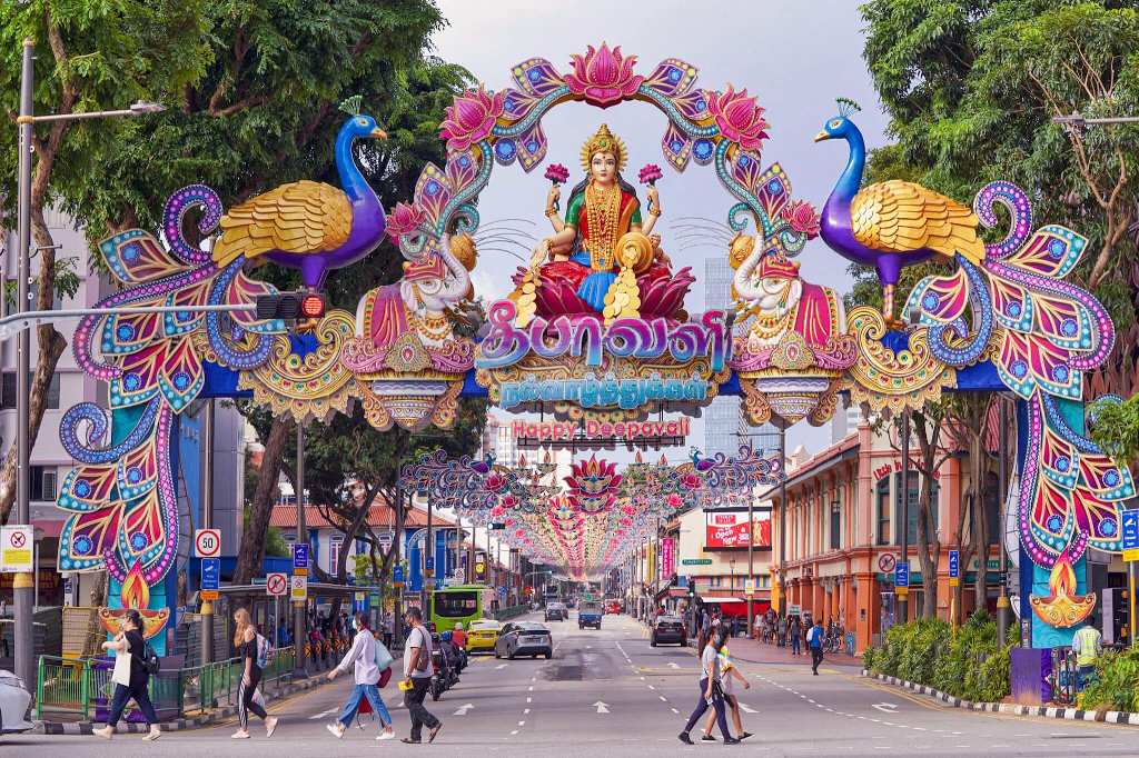 LiSHA's Deepavali light-up installation. Photo courtesy: www.facebook.com/indianheritagecentre