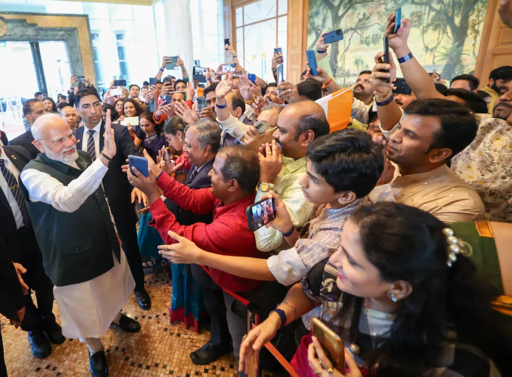 Indian expats greet PM Modi in Brunei