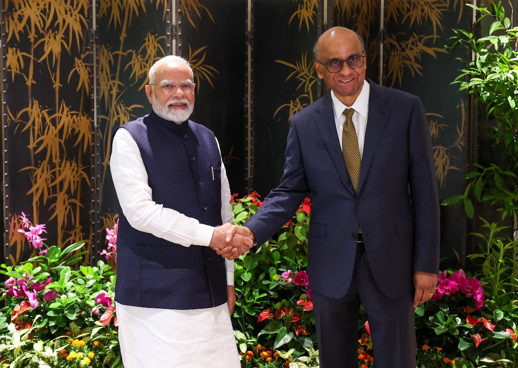 Indian Prime Minister Narendra Modi (left) with Singaporean President Tharman Shanmugaratnam. Photo courtesy: x.com/MEAIndia