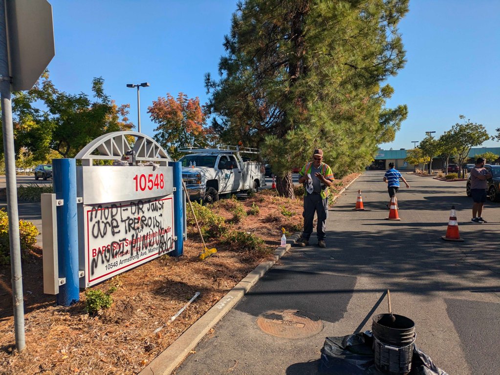 A temple property was defaced with hate message graffiti. Photo courtesy: x.com/HinduAmerican