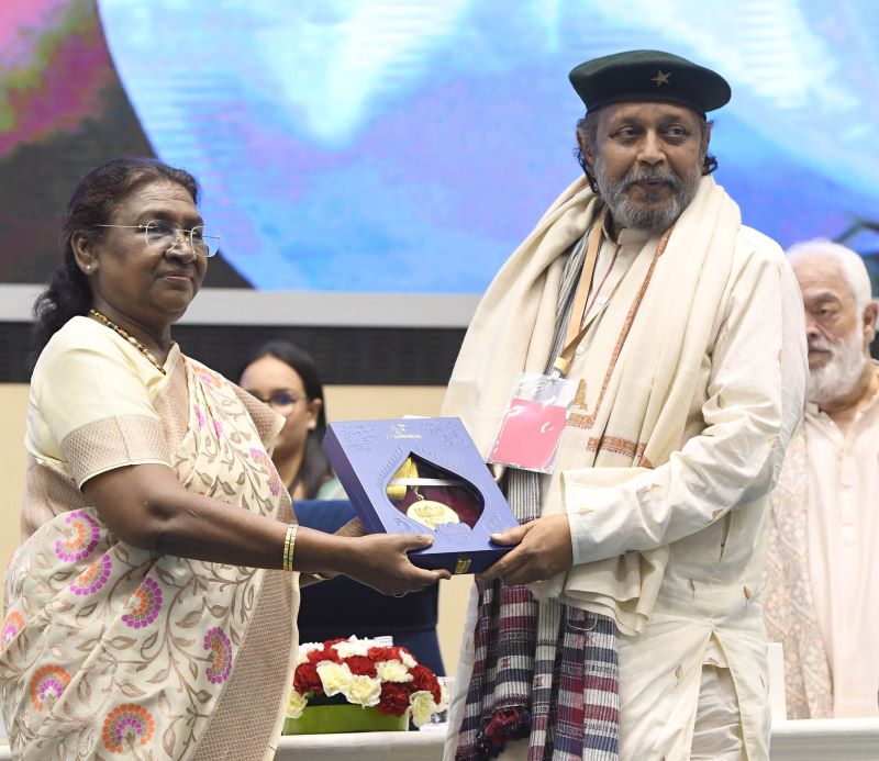 Keep your dreams awake when you go to sleep: Mithun Chakraborty to young actors at Dadasaheb Phalke ceremony