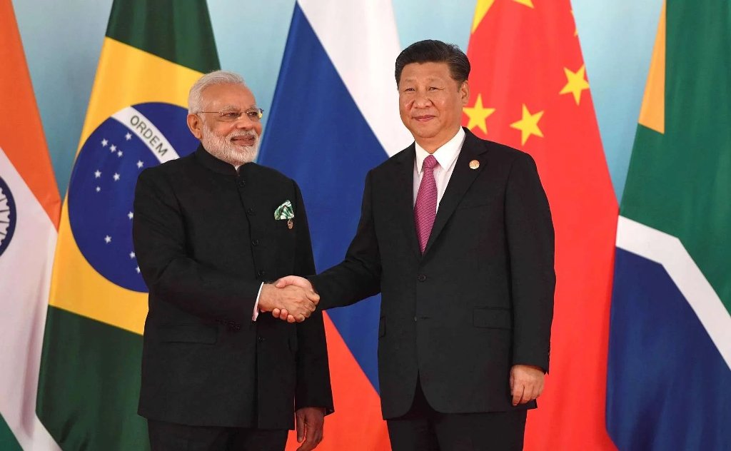 Narendra Modi (left) and Xi Jinping. Photo courtesy: x.com/BRICSinfo