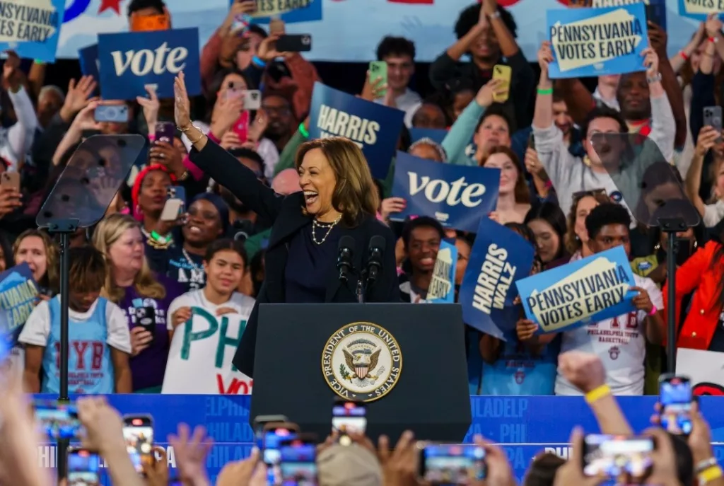 Kamala Harris addressing a rally in Philadelphia. Photo courtesy: twitter.com/KamalaHarris