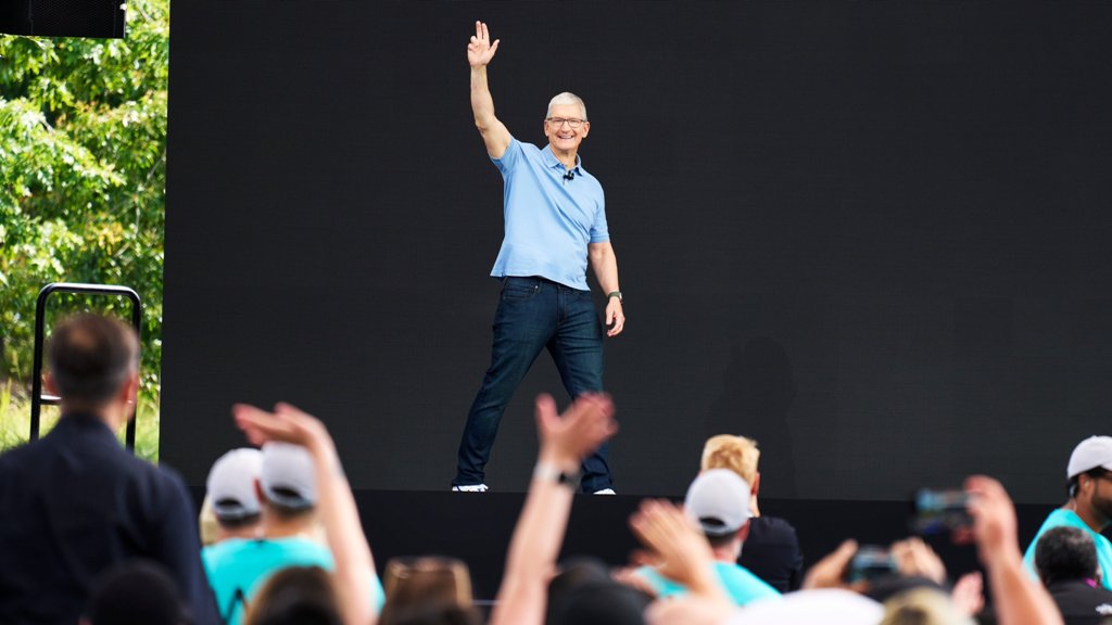 Apple CEO Tim Cook announces 4 new retail stores in India as company achieves record revenue in Sept quarter